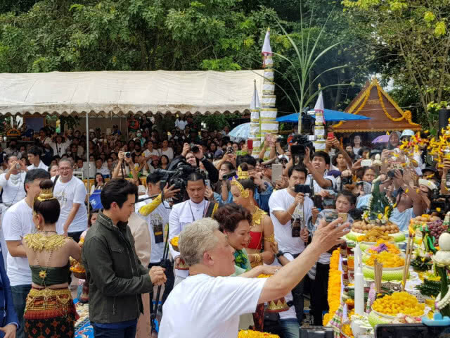 ขนลุก!! ห้างไฟดับ กลางงานเปิดตัว นาคี2