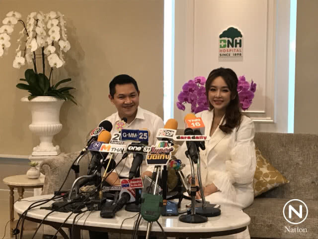 "เป้ย" ควง "ป๊อป" แถลงคลอดลูกสาว "น้องปาลิน" พร้อมประกาศปิดอู่