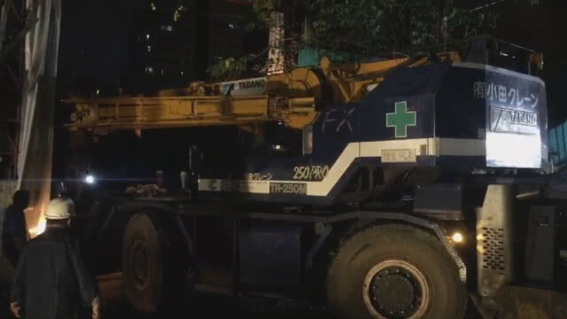 (คลิป) ซ่อมเสาไฟฟ้าศาลาแดง 2 เสร็จแล้ว เปิดการจราจรหลังเที่ยงคืนวันนี้