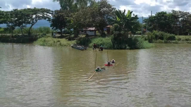 ชาวบ้านยกยอ-ทอดแห หาปลาในกว๊านพะเยา สร้างรายได้งาม