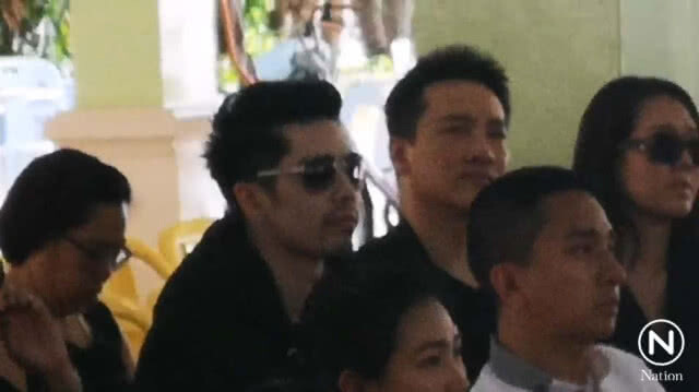 "เอิร์ก เลเดอเรอร์"​ ​ปรากฏตัวงานศพเก๋​ วินาทีสุดท้าย​