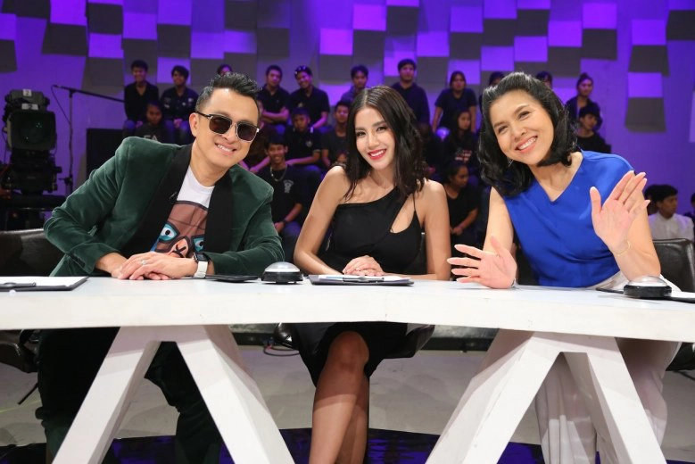 "ใบเตย อาร์สยาม" เมินดราม่า!!! ไม่เหมาะนั่งแท่นคอมเมนเตเตอร์