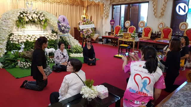 เปิดศาลาให้แฟนคลับ "โอ วรุฒ" กราบศพเป็นครั้งสุดท้าย