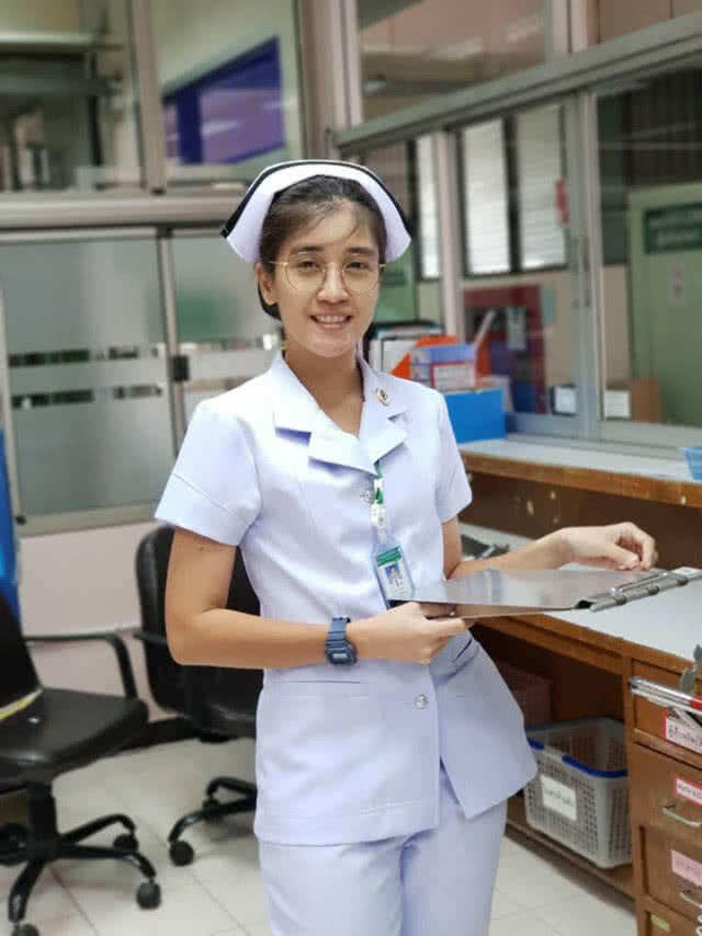 (คลิป) พยาบาลสาวสอนวิธีปฐมพยาบาลตอนเลือดกำเดาไหลที่ถูกต้อง ซึ่งคนไทยเข้าใจผิดมาแสนนาน!