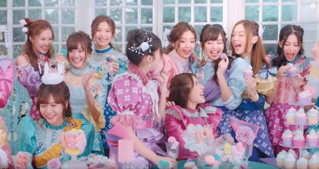 "เธอคือเมโลดี้" BNK48 คืนเดียวล้านวิว โอตะชม ชุดสวยไม่แพ้ ชาติอื่น