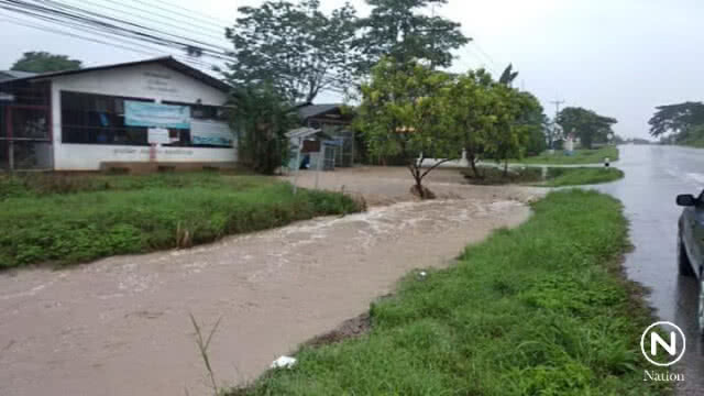 ฝนถล่ม น้ำท่วมวังเหนือ-เร่งอพยพไปอยู่ที่ปลอดภัย