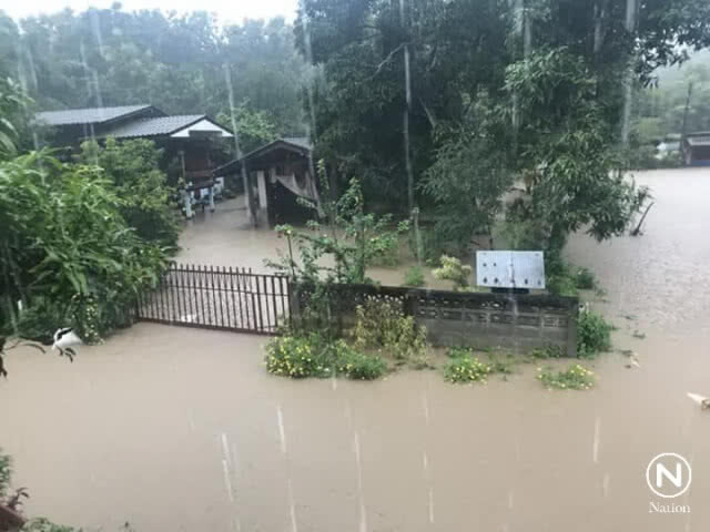 ฝนถล่ม น้ำท่วมวังเหนือ-เร่งอพยพไปอยู่ที่ปลอดภัย