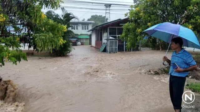 ฝนถล่ม น้ำท่วมวังเหนือ-เร่งอพยพไปอยู่ที่ปลอดภัย