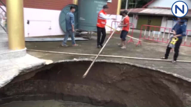 พบดินยุบเป็นหลุมขนาดใหญ่ ใกล้ศาลาการเปรียญวัดป่า