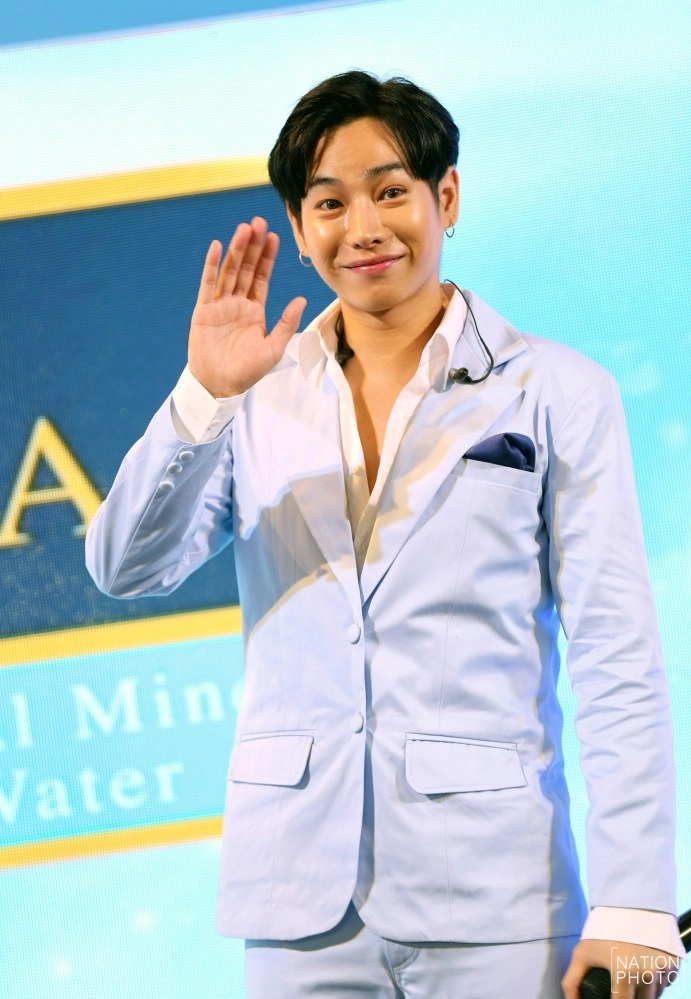 (คลิป) "คุณหลวงผลิต" เผยวินาทีล้มฟุบกลางเวที จนต้องหามส่งรพ.