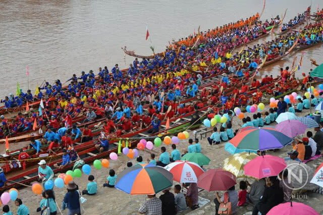 เปิดงานประเพณีแข่งเรือ จ.น่าน