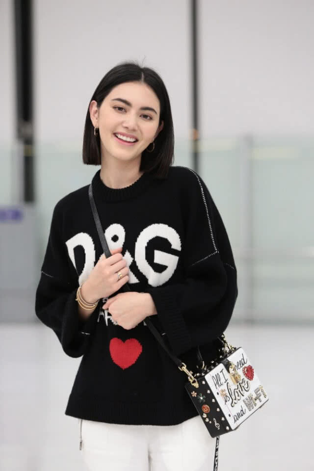 "ใหม่" ดาวิกา พร้อมเต็มร้อย!  ลุย "มิลาน แฟชั่น วีค"