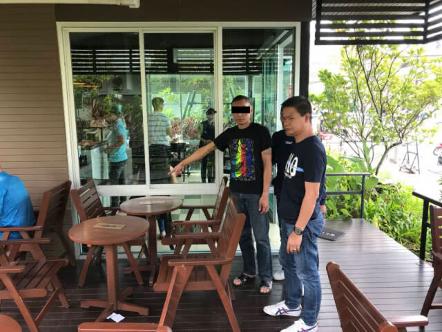 (คลิป) ตระเวนลักทรัพย์ร้านกาแฟในปั๊มปตท. อ้างโดนโกงไม่มีเงินจ่ายคนงาน