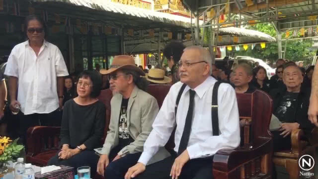 (คลิป) กลุ่มศิลปินเพื่อชีวิตร่วมส่ง "น้าหว่อง"แน่นวัด