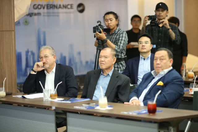 วีระศักดิ์ เปิดหลักสูตร Future Economy & Internet Governance