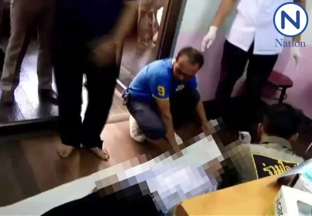 ครูหนุ่มตัดสินใจผูกคอดับหนีปัญหาชีวิตในห้องพักครู