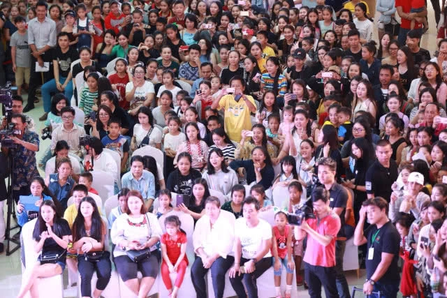 เวียงจันทน์ห้างแตก!!! "ทีมเมีย 2018" บุก สปป.ลาว