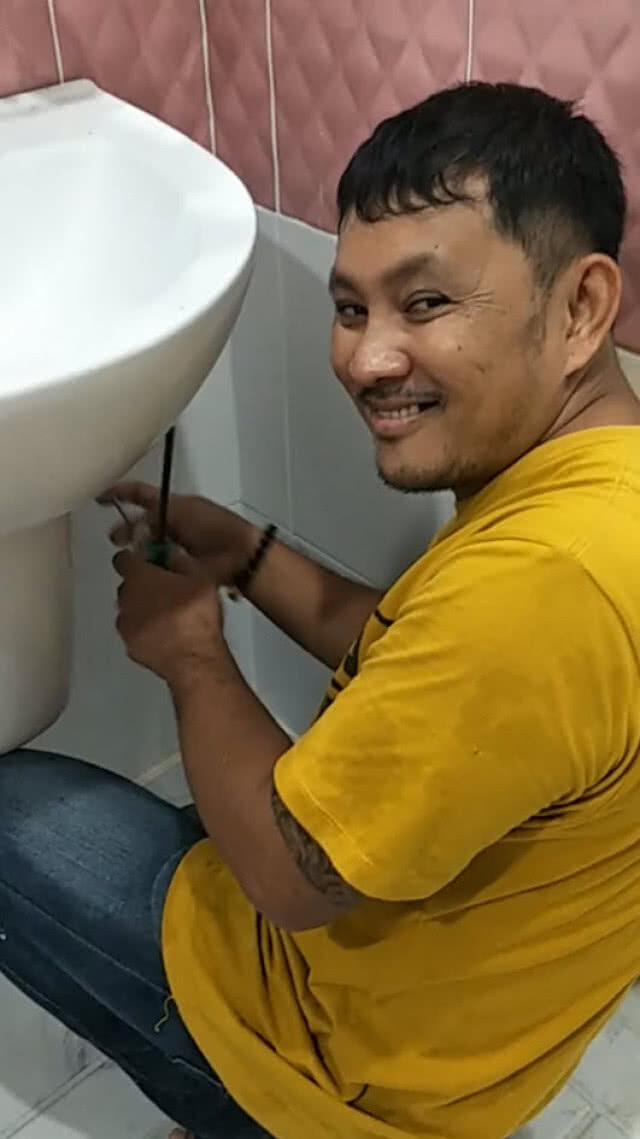 (คลิป) สามีสุดเซ็ง! ซ่อนเงินอย่างเนียน แต่ก็ไม่พ้นสายตาภรรยา