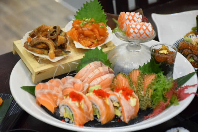 อร่อยปักหมุด : อร่อยจัดเต็มที่ร้านอาหารญี่ปุ่น Sushi Hana