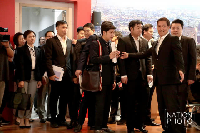 ลูกหลานนักการเมืองเพียบ! "เพื่อไทย" เปิดตัวคนรุ่นใหม่ 30 คน