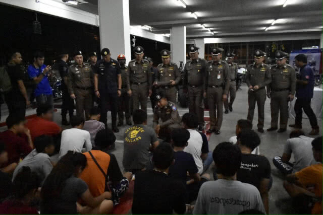 "บิ๊กโจ๊ก" แถลงจับแอดมินเพจ" ของเล่นบางซื่อ" โพสต์ชวนแข่งรถ