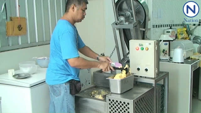 ไอเดียแปลกสร้างจุดขาย ทำไอศครีม "จำปาดะ" ขายดี