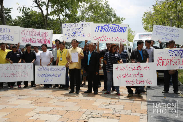 ศาลยกคำร้อง! ไต่สวนฉุกเฉินปมรถตู้ - "ศรีสุวรรณ" เตรียมร้องนายกฯ