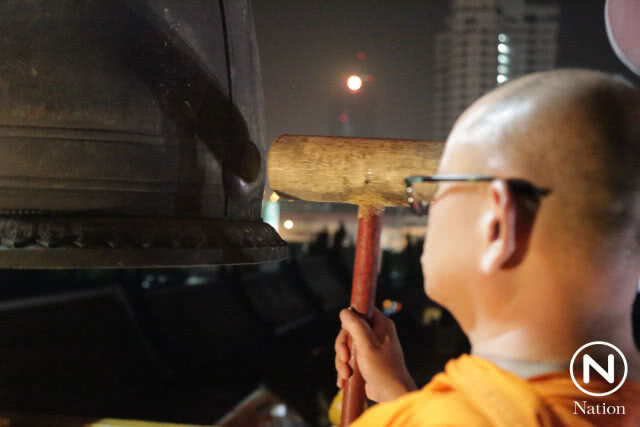 "วัดไทร" ลั่นระฆังแรกเช้านี้ตามปกติ "พระ" แจงเวลาสิ่งของตกใส่วัด พระไม่เคยไปร้องเรียน