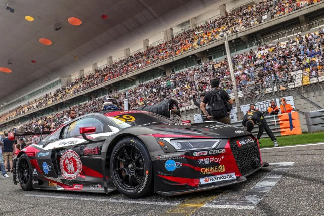 'สิงห์-แพลนบี' ขึ้นโพเดียมที่เซี่ยงไฮซิ่งมาราธอน เอสไอซี 888 กิโลเมตร