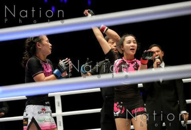 ริกะ กำปั้นลูกครึ่งญี่ปุ่น แชร์คลิปโดนหนุ่มตามจีบบนบีทีเอส