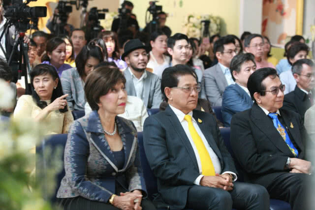 (คลิปข่าว) รัฐบาล ชวนชมนิทรรศการ "สุดยอดศิลปะไทยในรัชกาลที่ ๙"