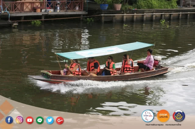ล่องเรือ เข้าสวน ชวนเก็บดอกบัวแบบชาวชุมชนริมคลองมหาสวัสดิ์
