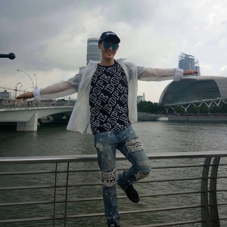 คุณแม่ "เซ้นต์" ปรี๊ดแตก!!! ซัดคนปล่อยข่าวลือครอบครัวตกต่ำ จนลูกชายต้องขายตัว 