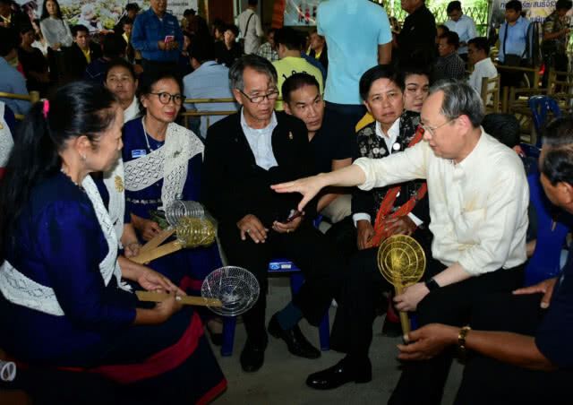 "สนธิรัตน์" ลั่น!แยก"หัวโขน"บทบาท"นักการเมือง"กับ "รัฐมนตรี" ได้