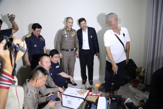 บุกจับ! สุราหนีภาษี ของกลางอื้อ