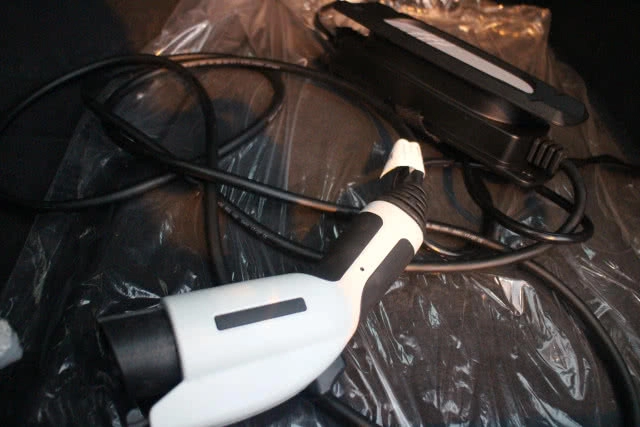 ไปไหนก็ได้กับ " bmw x5 xdrive40e m sport"  ขับสนุกสองระบบ