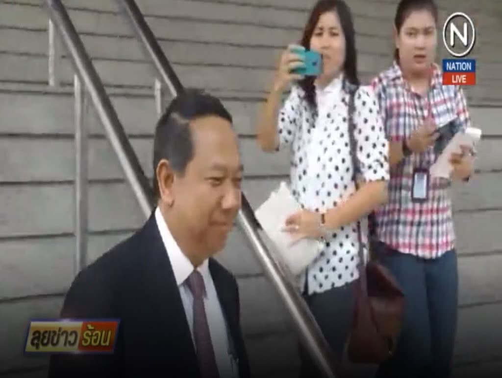 (คลิปข่าว) "ธาริต"สู้สุดฤทธิ์ ยื่นเอกสารเพิ่มคดีหมิ่น "สุเทพ" ทุจริตโรงพัก