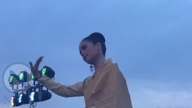 "ญาญ่า" รำบวงสรวงบูชาพญานาค