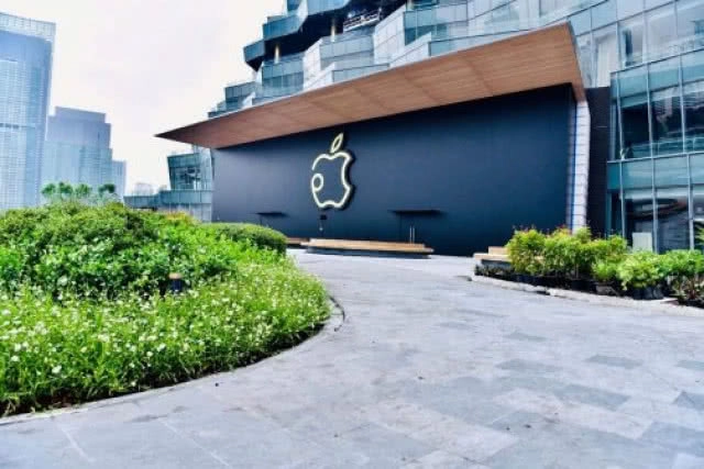 เผยโฉม Apple Store สาขาแรก ณ ไอคอนสยาม