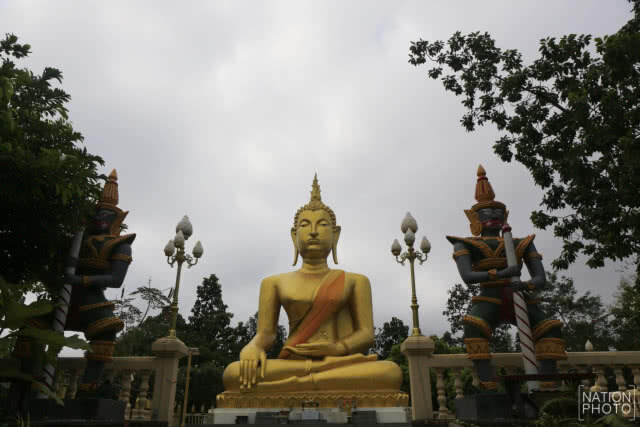 ศุกร์(สุข)ละวัด : พระธาตุสี่จอม