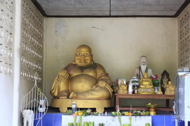 ศุกร์(สุข)ละวัด : พระธาตุสี่จอม