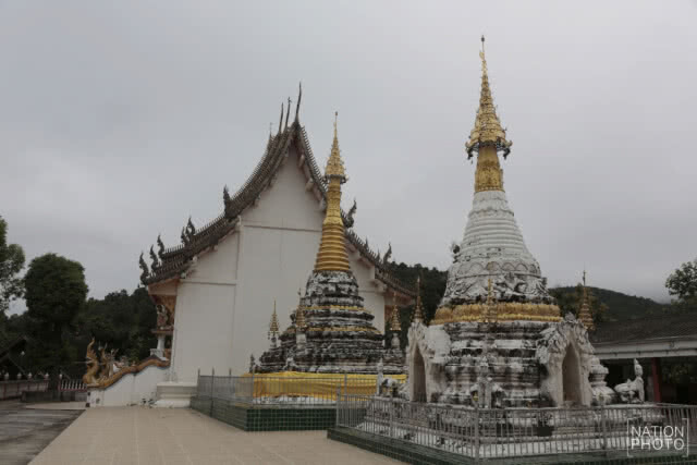 ศุกร์(สุข)ละวัด : พระธาตุสี่จอม