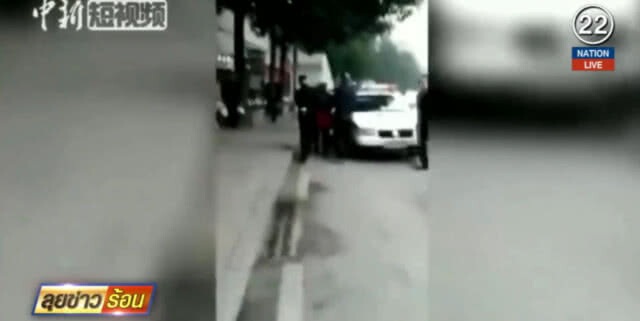 (คลิปข่าว) หญิงคลั่งไล่แทงเด็กอนุบาลจีนเจ็บ 14 ราย
