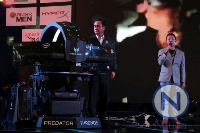 "ตู่ดิจิทัล" เอาใจคอเกม นั่งเก้าอี้เกมส์รุ่น "Predator Thronos" ฟังแผนพัฒนาเศรษฐกิจดิจิทัล