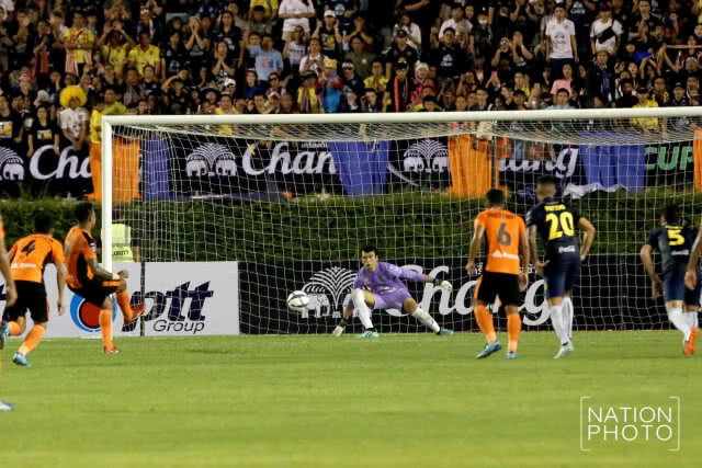 "เชียงราย" เฉือน "บุรีรัมย์"  3-2 ผงาดแชมป์ "เอฟเอคัพ 2018"