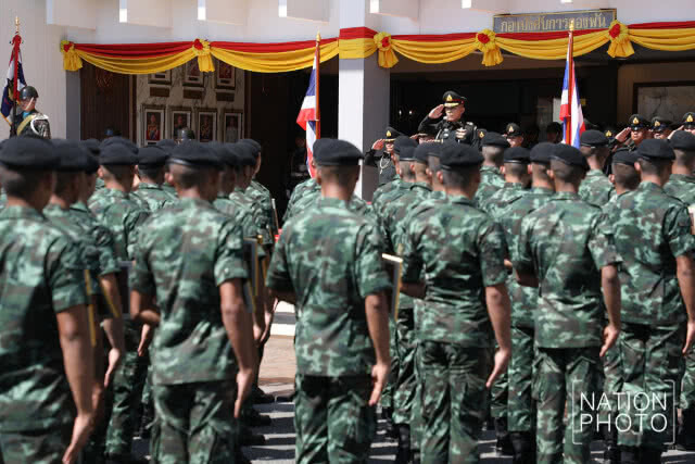 พลทหารไอติม หลานอภิสิทธิ์ ปลดประจำการแล้ว