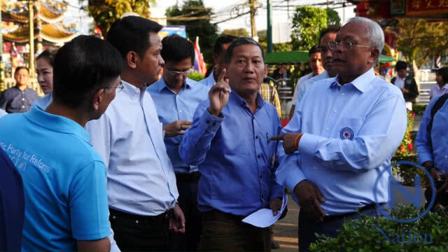"สุเทพ" เดินสายเมืองจันทร์ คาราวะแผ่นดิน ตามรอยพระเจ้าตาก