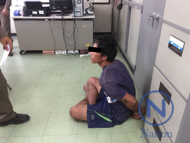 ตร. รวบทันควัน หนุ่มเพิ่งออกจากคุก ลากเหยื่อเข้าพงหญ้าก่อนชิงทรัพย์