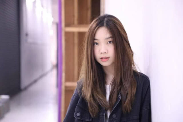 เหล่าโอตะสุดทุ่ม!!! ซื้อป้ายโฆษณาอวยพรวันเกิด "ปัญ BNK48" ที่สถานีใหญ่รถไฟใต้ดิน ในกรุงโซล