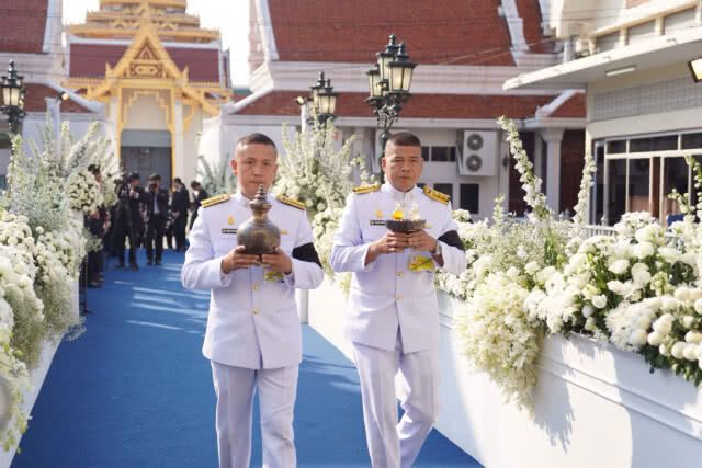 พิธีพระราชทานน้ำหลวงอาบศพ "คุณวิชัย"